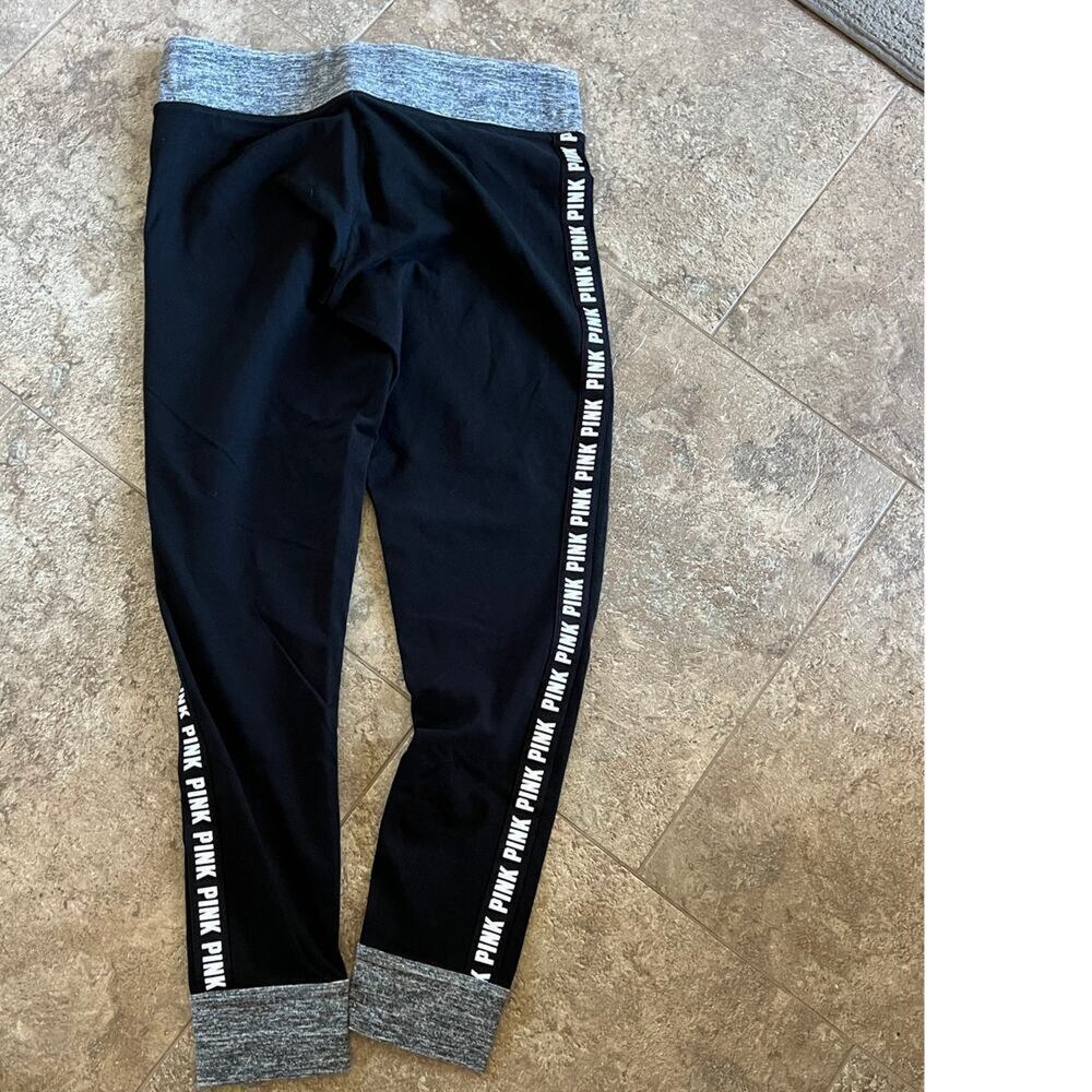 Victoria's Secret PINK Yoga leggings, Black.  Women's size M